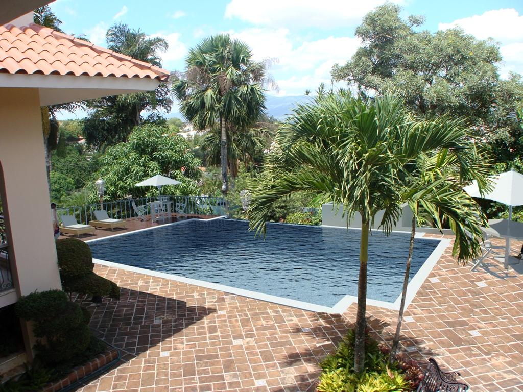 POOL DOM.REP.