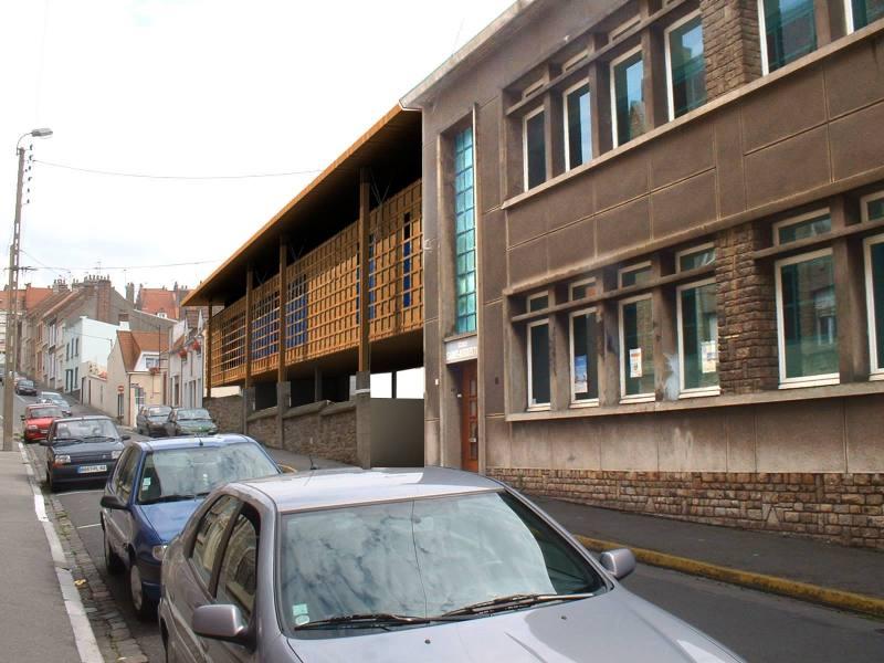 School in france (revit 6.1 - viz2005 render - pho