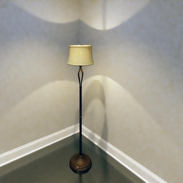 FLOOR LAMP 2